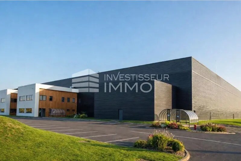 Industriel/Logistique dans Ferrières-en-Brie à louer Photo de l’immeuble– Image 1 sur 5