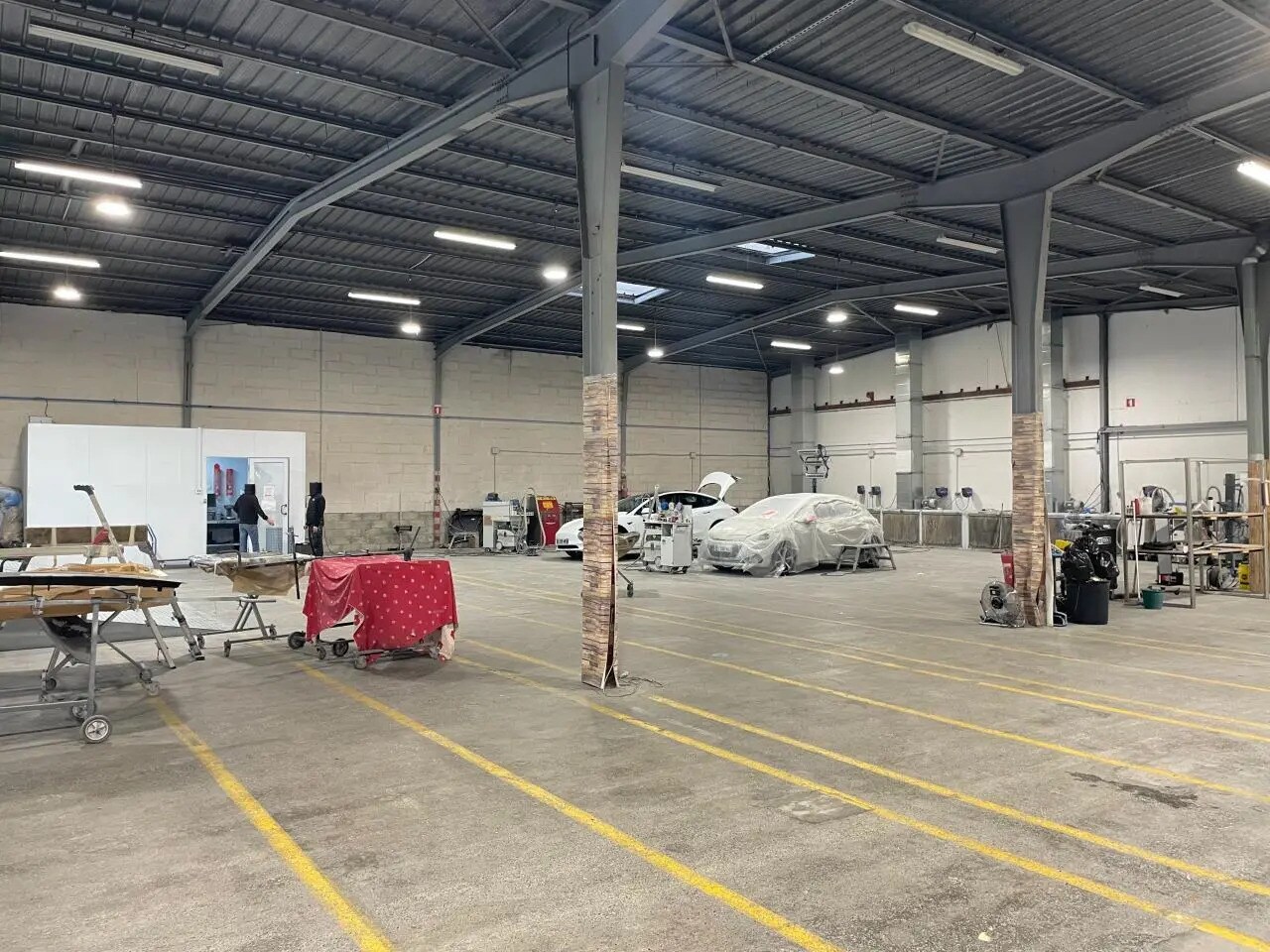 Local d’activités dans Mérignac à louer Photo de l’immeuble– Image 1 sur 14