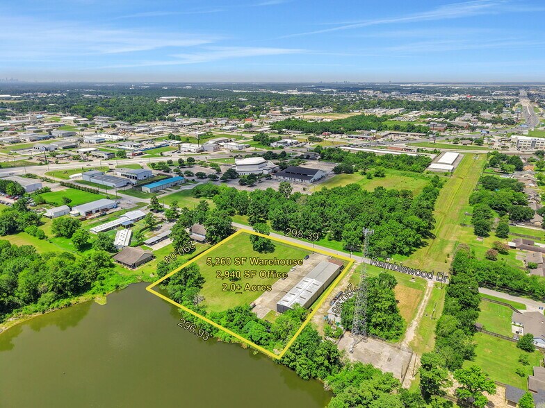 19650 Ramblewood Dr, Humble, TX à vendre - Photo de l’immeuble – Image 2 sur 32