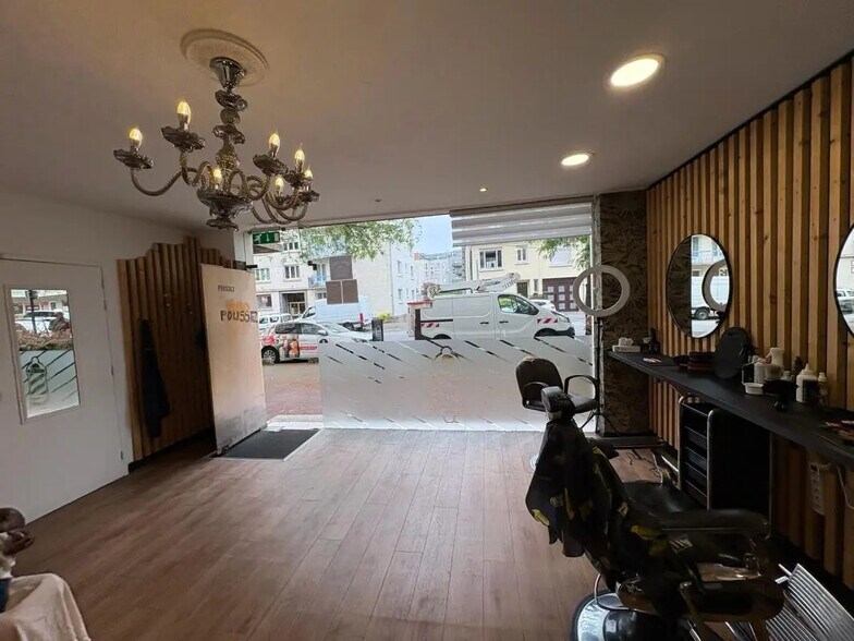 Local commercial dans Saint-Herblain à vendre - Photo intérieure – Image 2 sur 4