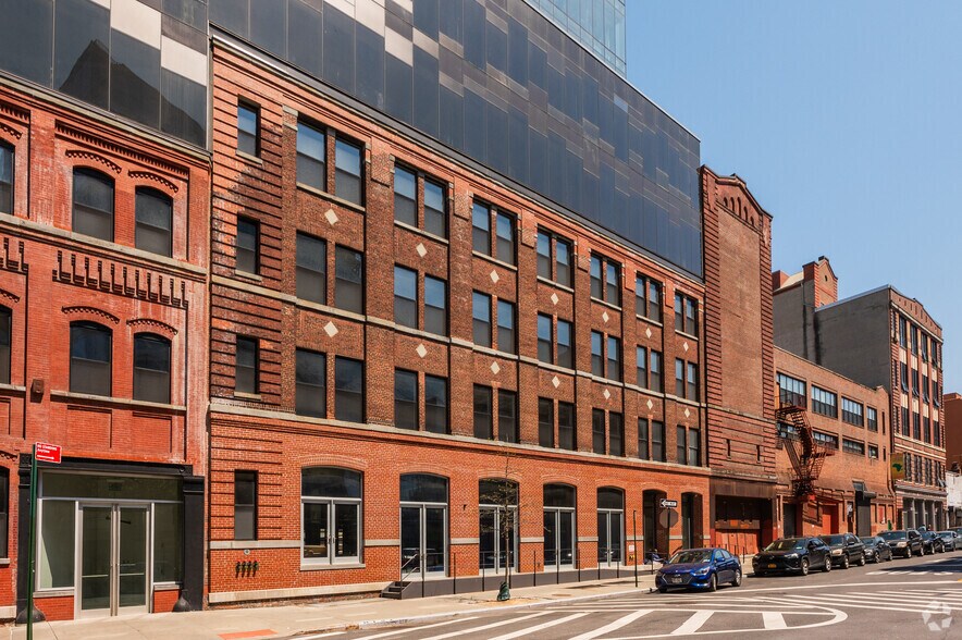 439-449 W 127th St, New York, NY à louer - Photo de l’immeuble – Image 3 sur 5