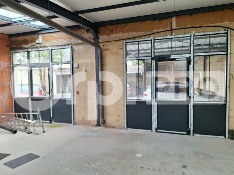 Bureau dans Crépy-en-Valois à louer - Photo intérieure – Image 3 sur 4