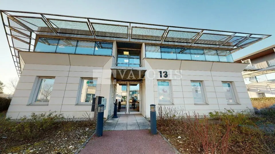 13 Rue Edison, Bron à vendre Photo de l’immeuble– Image 1 sur 8