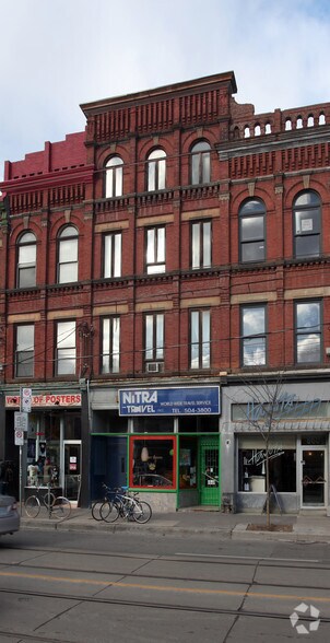 662 Queen St W, Toronto, ON à louer - Photo de l’immeuble – Image 2 sur 2