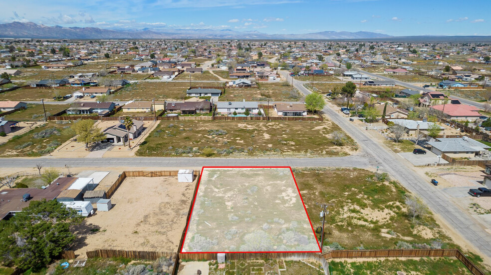 8638 Peach ave, California City, CA à vendre - Photo de l’immeuble – Image 2 sur 4