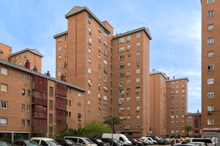 Calle Guadalcázar, 2, Madrid, Madrid à louer - Photo de l’immeuble – Image 2 sur 2