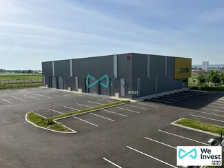 Plus de détails pour Local d'activités à louer