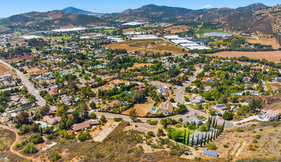 0 Cox Rd, San Marcos, CA à vendre - Aérien – Image 2 sur 4