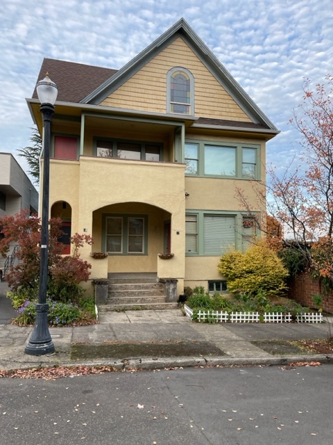 17-19 SW Gibbs St, Portland, OR à louer Photo de l’immeuble– Image 1 sur 2