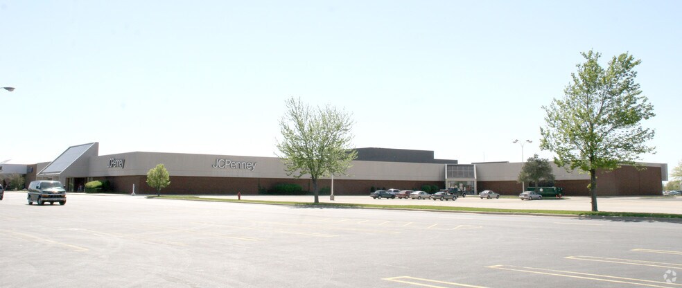 1146 Hickory Point Mall, Forsyth, IL à louer - Photo de l’immeuble – Image 2 sur 18