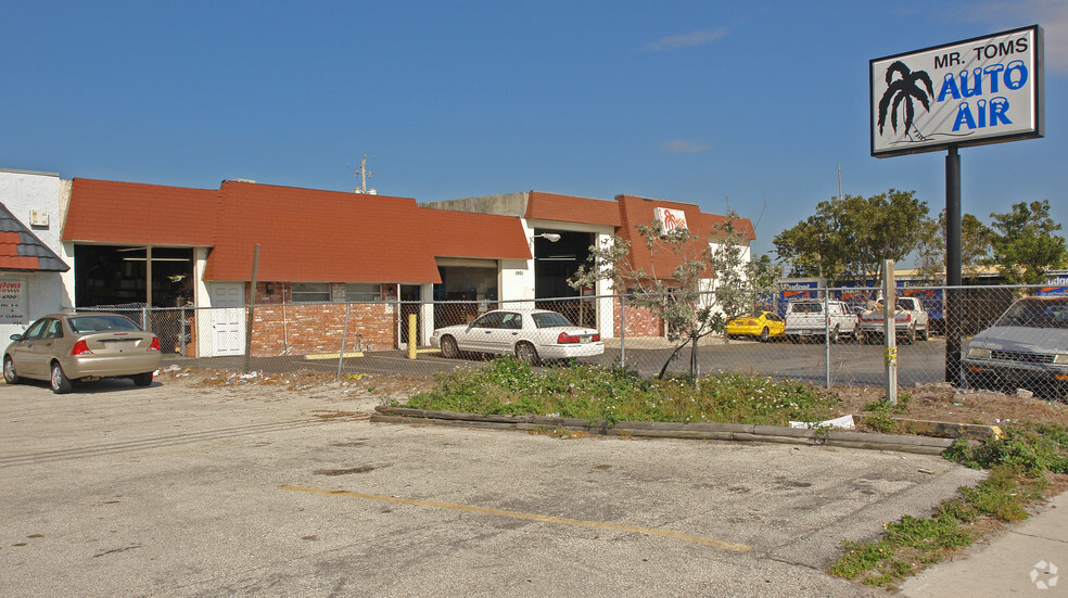 1901 N Dixie Hwy, Pompano Beach, FL à vendre - Photo principale – Image 1 sur 26