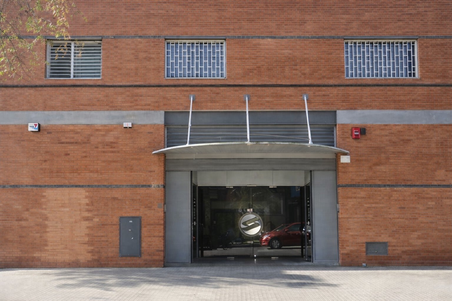 Industriel/Logistique dans Cornellà de Llobregat, Barcelona à louer Photo intérieure– Image 1 sur 12