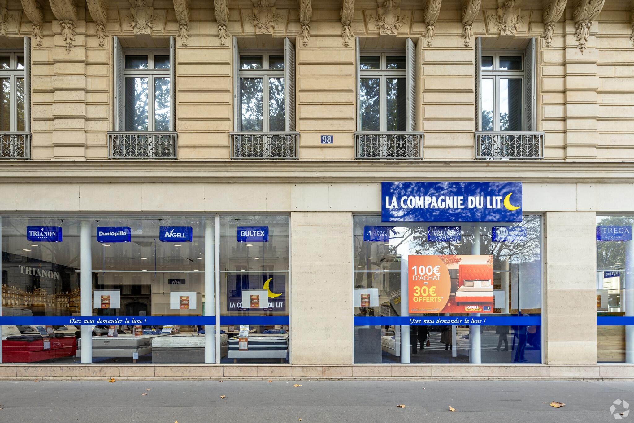 65 Rue D'Anjou, Paris à louer Photo de l’immeuble– Image 1 sur 7