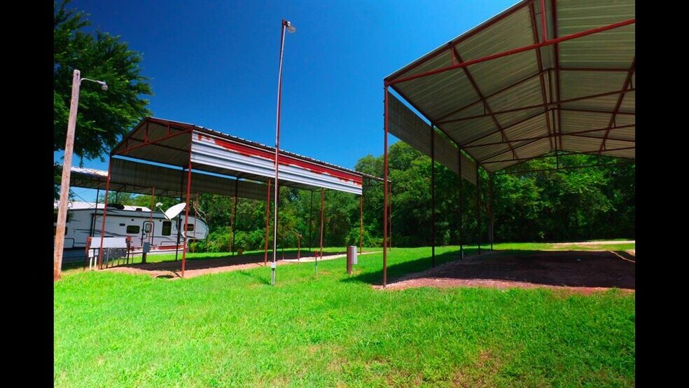 19088 Old Santa Fe Trl, Thackerville, OK à vendre - Photo de l’immeuble – Image 2 sur 5