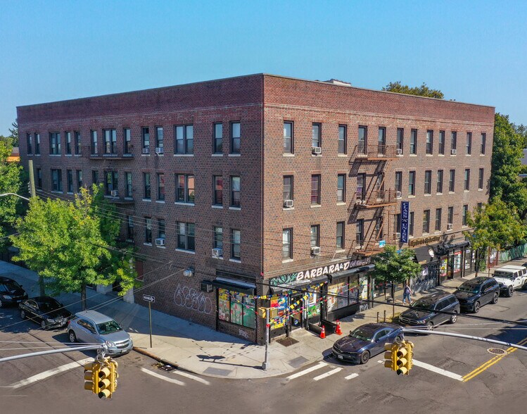 10-71 Cypress Ave, Ridgewood, NY à vendre - Photo de l’immeuble – Image 1 sur 7