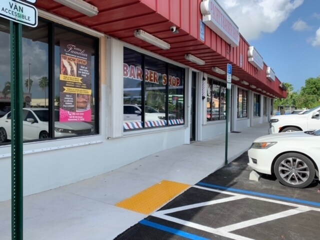 255 NE 8th St, Homestead, FL à louer - Photo de l’immeuble – Image 3 sur 4