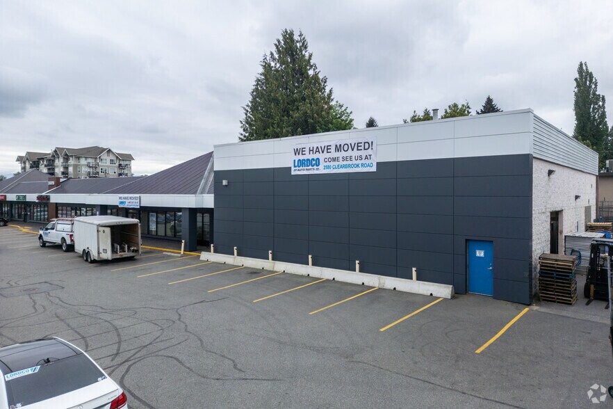 33324 S Fraser Way, Abbotsford, BC à louer - Photo principale – Image 1 sur 3