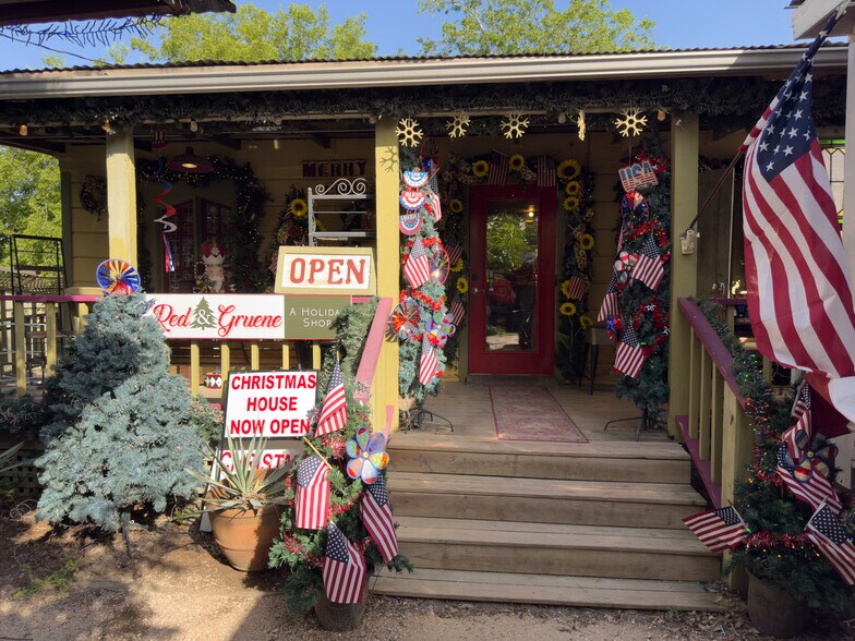 1706 Hunter Rd, New Braunfels, TX à vendre - Photo de l’immeuble – Image 3 sur 7