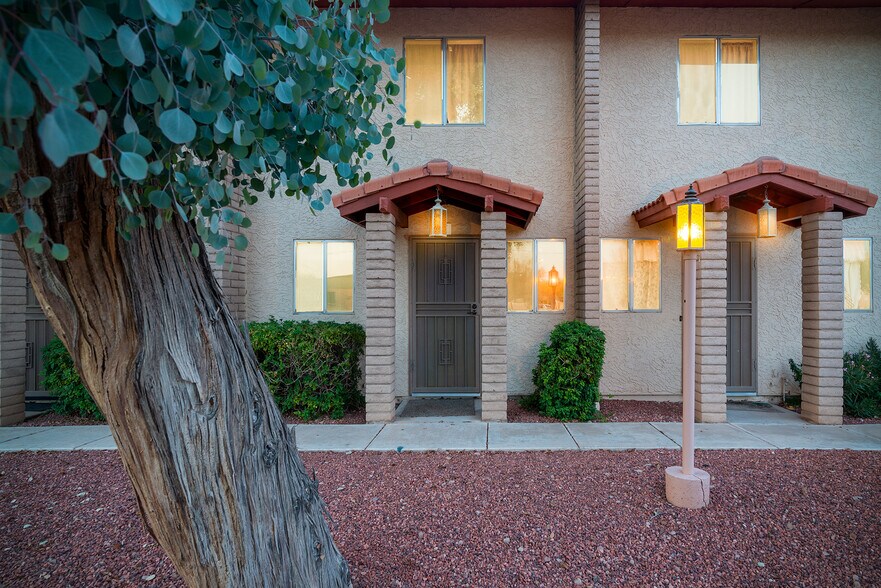 950 W Erie St, Chandler, AZ à vendre - Photo de l’immeuble – Image 2 sur 49