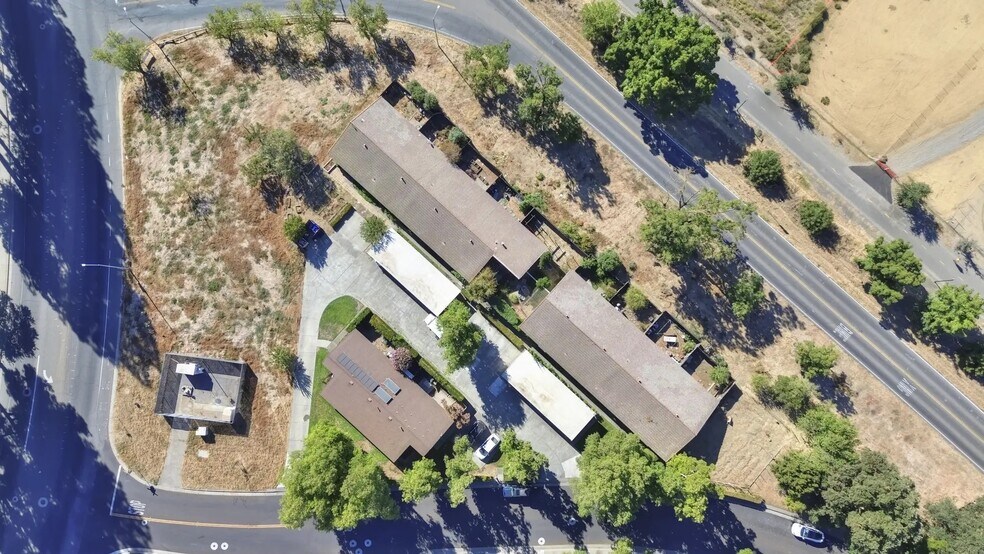 2310 Evenstar Ln, Davis, CA à vendre - Photo de l’immeuble – Image 3 sur 8