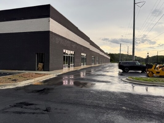1901 Peachtree Industrial Blvd, Buford, GA à louer - Photo de l’immeuble – Image 3 sur 7