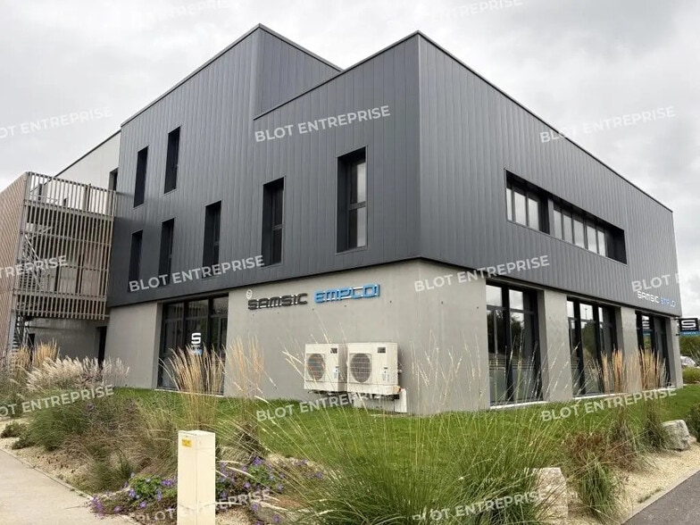 Bureau dans Landerneau à vendre - Photo de l’immeuble – Image 3 sur 8