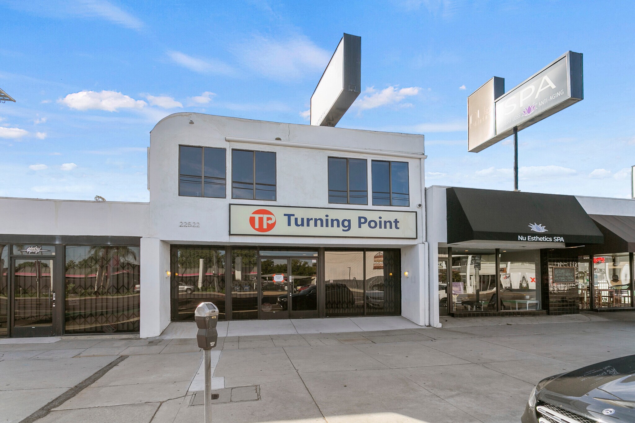 22520-22522 Ventura Blvd, Woodland Hills, CA à vendre Photo de l’immeuble– Image 1 sur 1