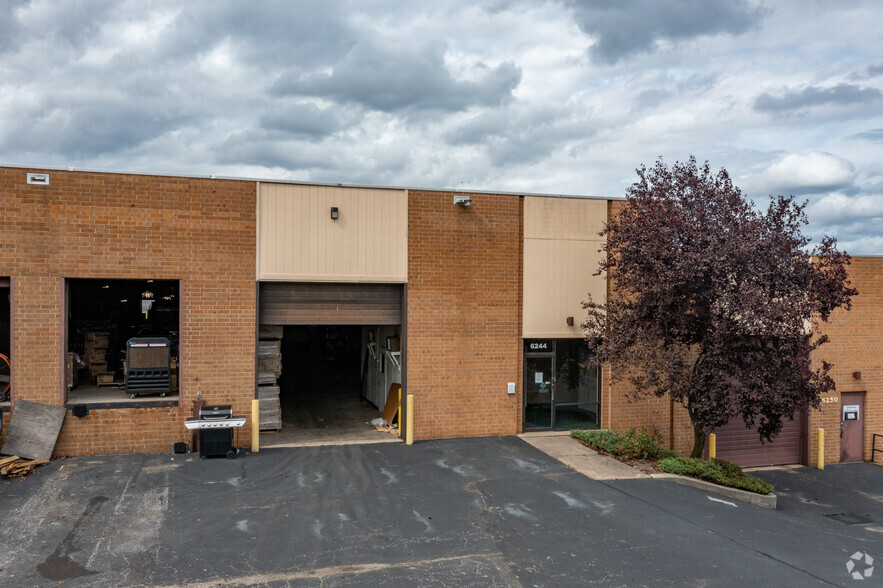6212-6260 Frankford Ave, Baltimore, MD à louer - Photo de l’immeuble – Image 1 sur 10