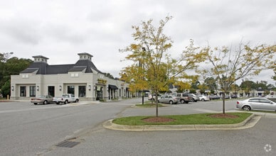 401 N Great Neck Rd, Virginia Beach, VA à louer Photo de l’immeuble– Image 1 sur 14