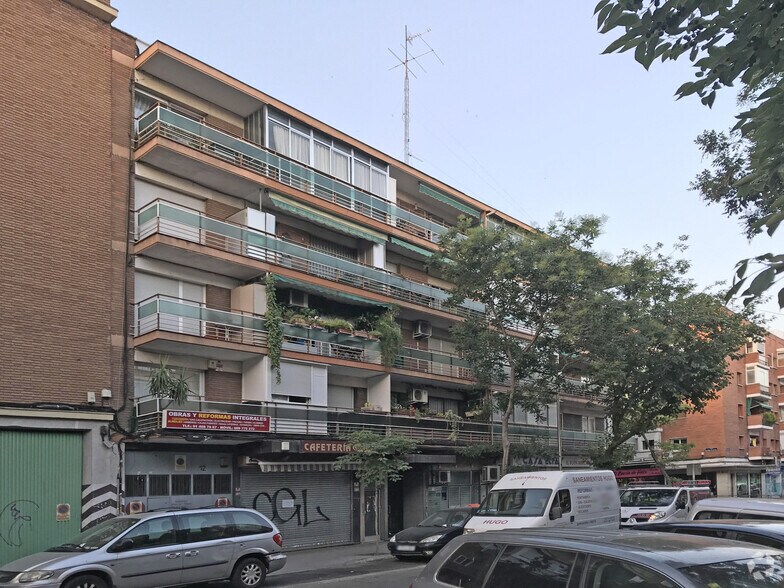 Calle de Esteban Collantes, 12, Madrid, Madrid à vendre - Photo de l’immeuble – Image 2 sur 2