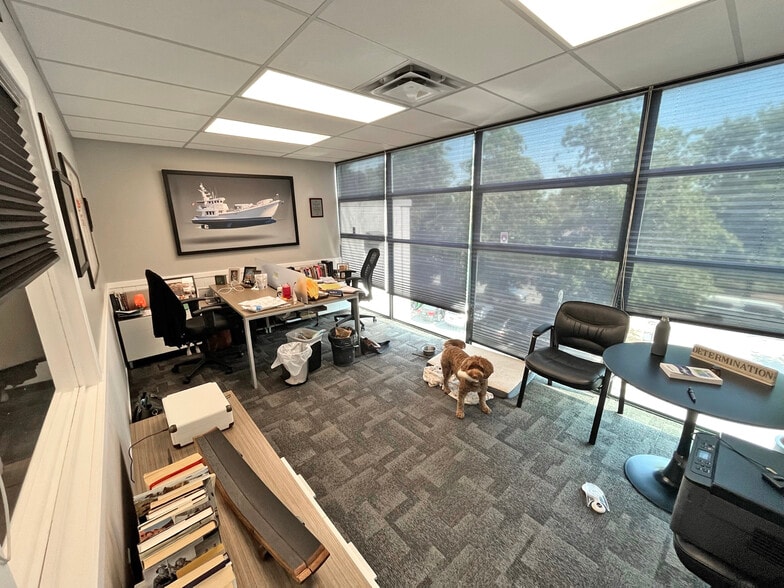 62 Fawcett Rd, Coquitlam, BC à louer - Photo intérieure – Image 3 sur 18