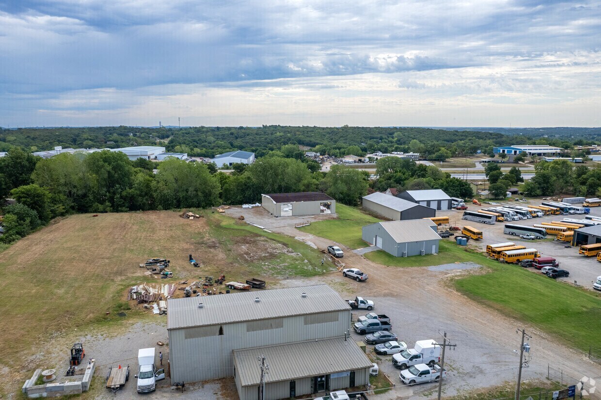 Regency Dr portefeuille de 4 biens à vendre sur LoopNet.fr Photo de l’immeuble– Image 1 sur 3