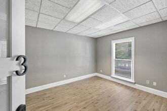 855 Mount Vernon Hwy NE, Atlanta, GA à louer Photo intérieure– Image 1 sur 1
