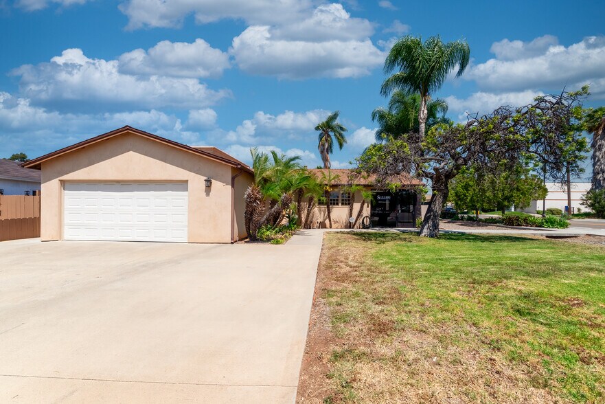 10208 Prospect Ave, Santee, CA à vendre - Photo de l’immeuble – Image 3 sur 18