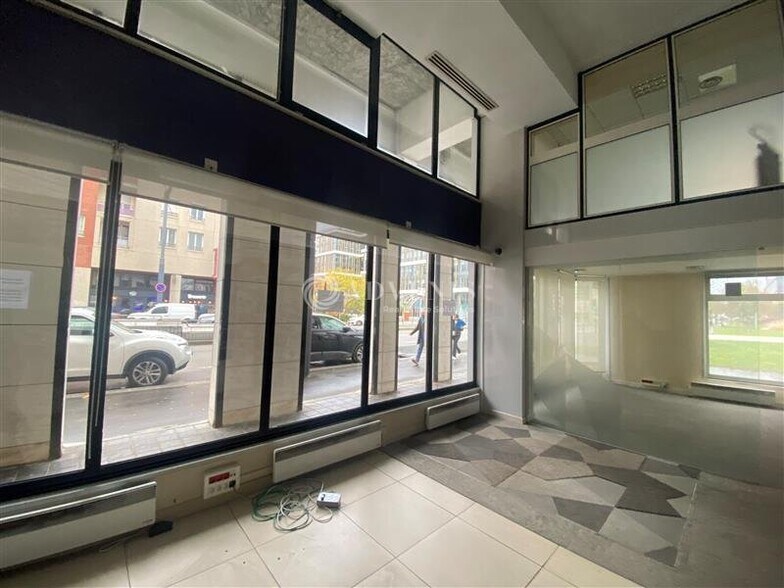 21 Avenue Du Centre, Montigny-le-Bretonneux à louer - Photo intérieure – Image 2 sur 4