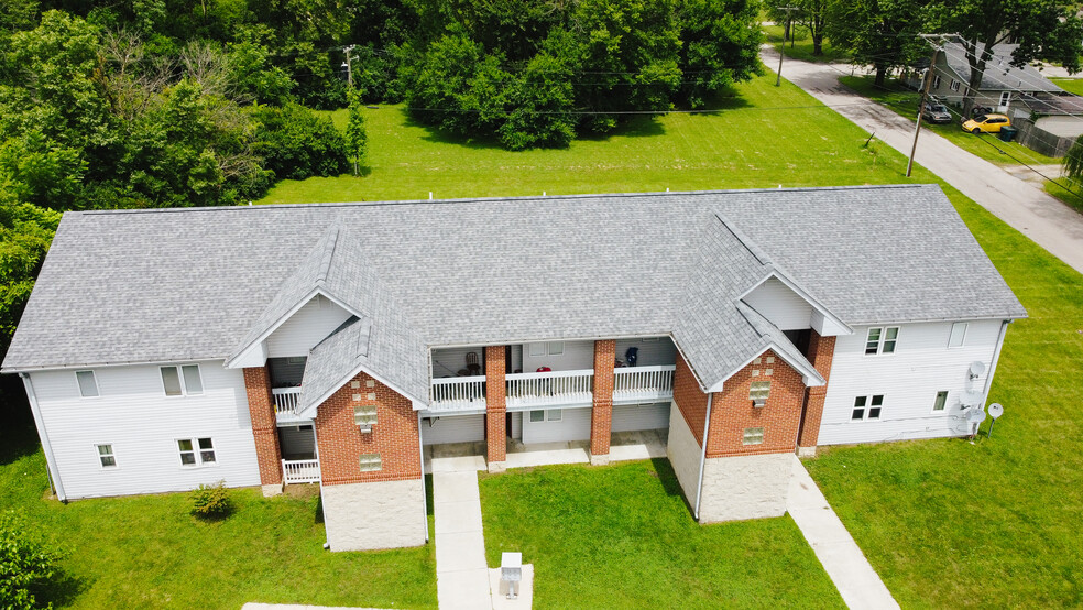 1301 S Rochester Ave, Muncie, IN à vendre - Photo de l’immeuble – Image 2 sur 3
