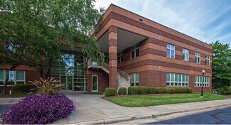 Plus de détails pour 1504 E Franklin St, Chapel Hill, NC - Bureau à vendre