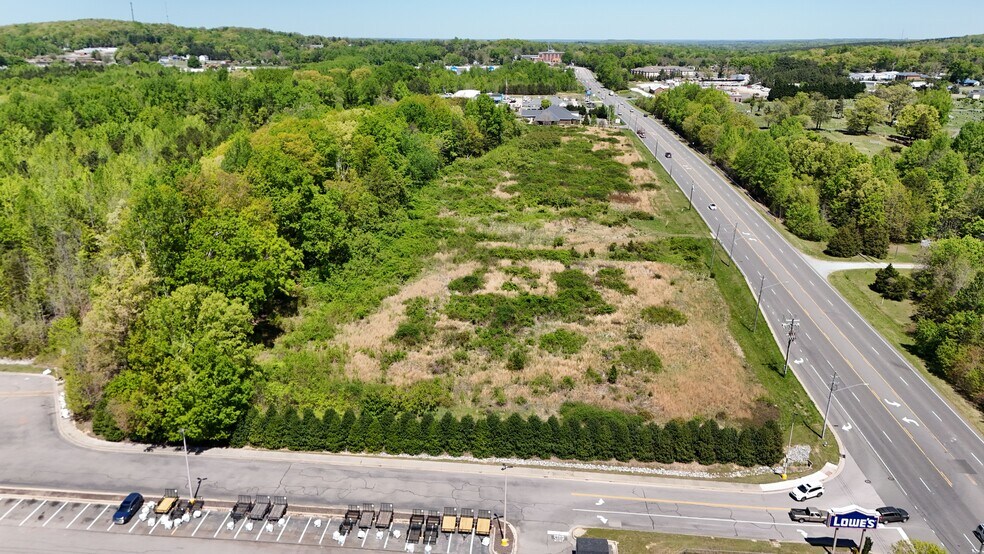 1950 Durham Rd, Roxboro, NC à louer - Photo de l’immeuble – Image 3 sur 3