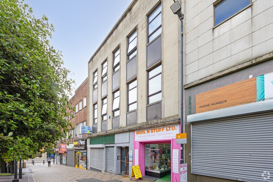 48 Kirkgate, Wakefield à louer - Photo principale – Image 1 sur 3