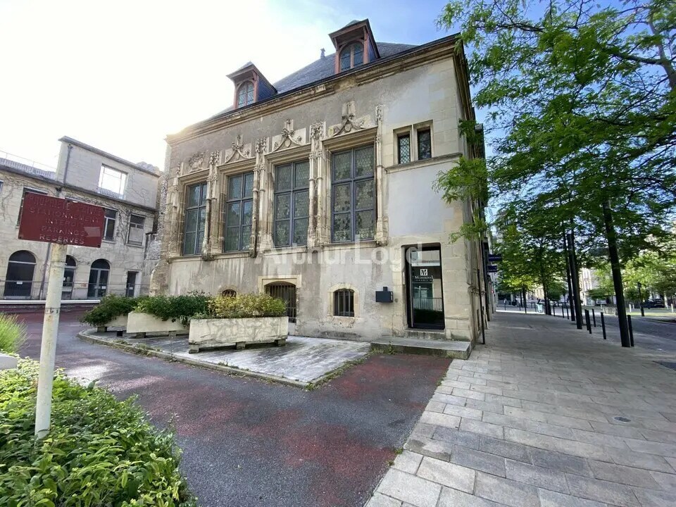 Bureau dans Reims à louer Photo de l’immeuble– Image 1 sur 13