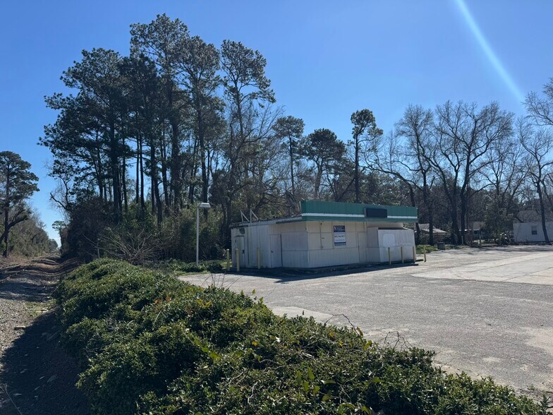5154 N Rhett Ave, North Charleston, SC à vendre - Photo de l’immeuble – Image 2 sur 18
