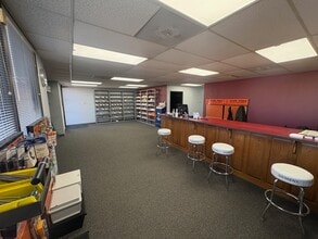 12101 E 51st St, Tulsa, OK à louer Photo intérieure– Image 2 sur 6