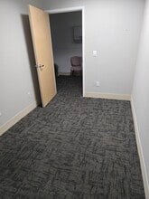 24880 Burnt Pine Dr, Bonita Springs, FL à louer Photo de l’immeuble– Image 2 sur 2