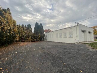 Plus de détails pour 556 Auburn Ave, Pontiac, MI - Local d'activités à louer