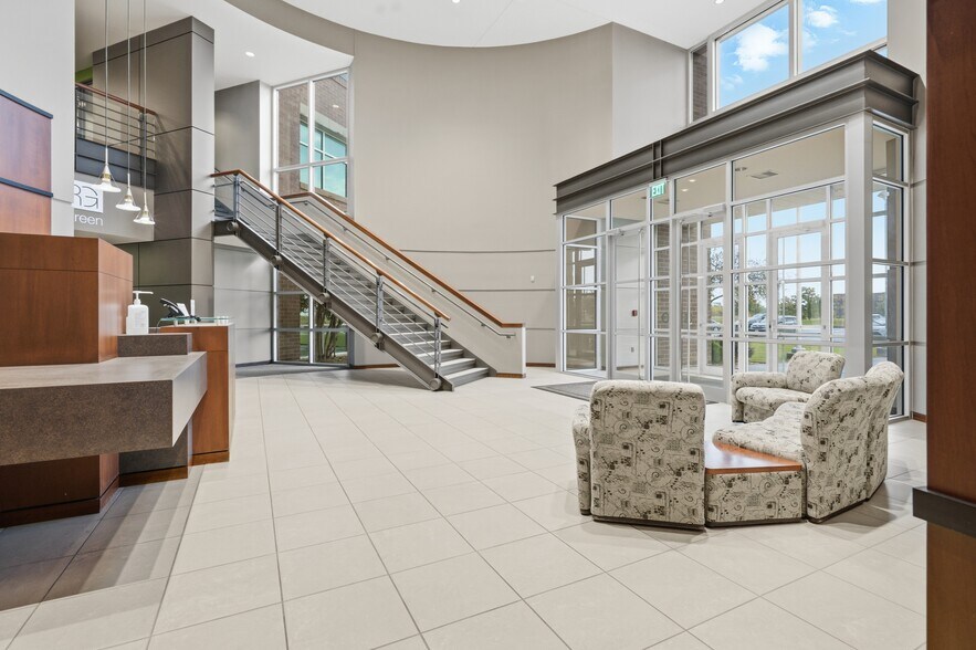 8710 Earhart Ln Sw, Cedar Rapids, IA à louer - Photo intérieure – Image 3 sur 21