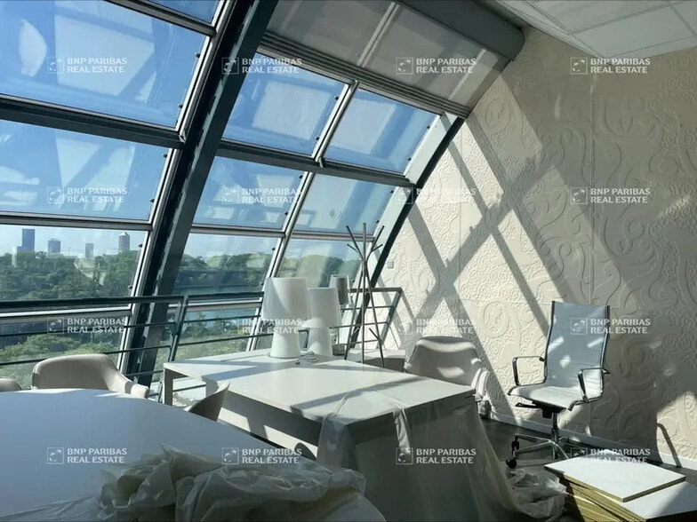 Bureau dans Lyon à vendre - Photo de l’immeuble – Image 3 sur 19