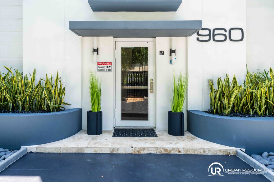 960 Jefferson Ave, Miami Beach, FL à vendre - Photo de l’immeuble – Image 2 sur 15