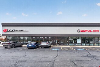 315-335 Irving Park Rd, Wood Dale, IL à louer Photo de l’immeuble– Image 1 sur 10