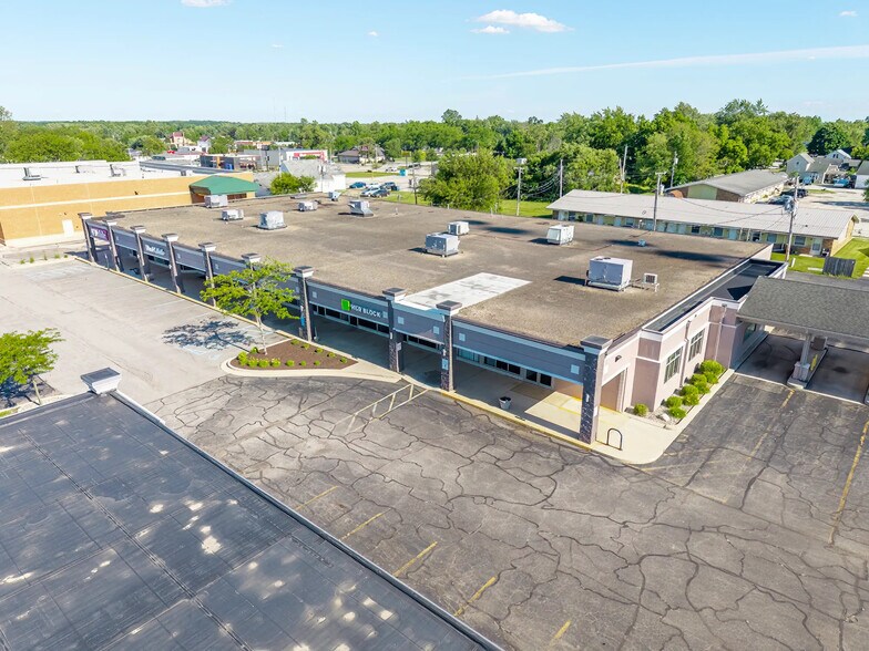 539-545 N Line St, Columbia City, IN à louer - Photo de l’immeuble – Image 1 sur 13