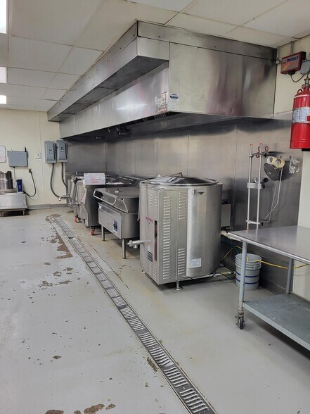 3500 St Clair Ave, Cleveland, OH à louer - Photo intérieure – Image 3 sur 10